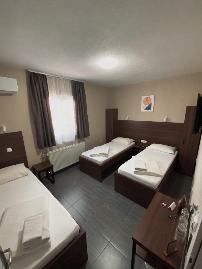 Hotel Djerdan クラリエボ エクステリア 写真